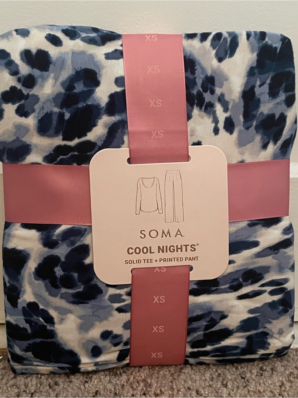 Soma Cool Nights Solid LS Tee and Leopsrd Print pajama pant set. XS NWT